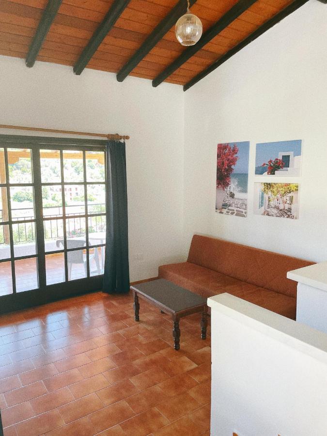 Villa Elpiniki Troulos Exteriör bild
