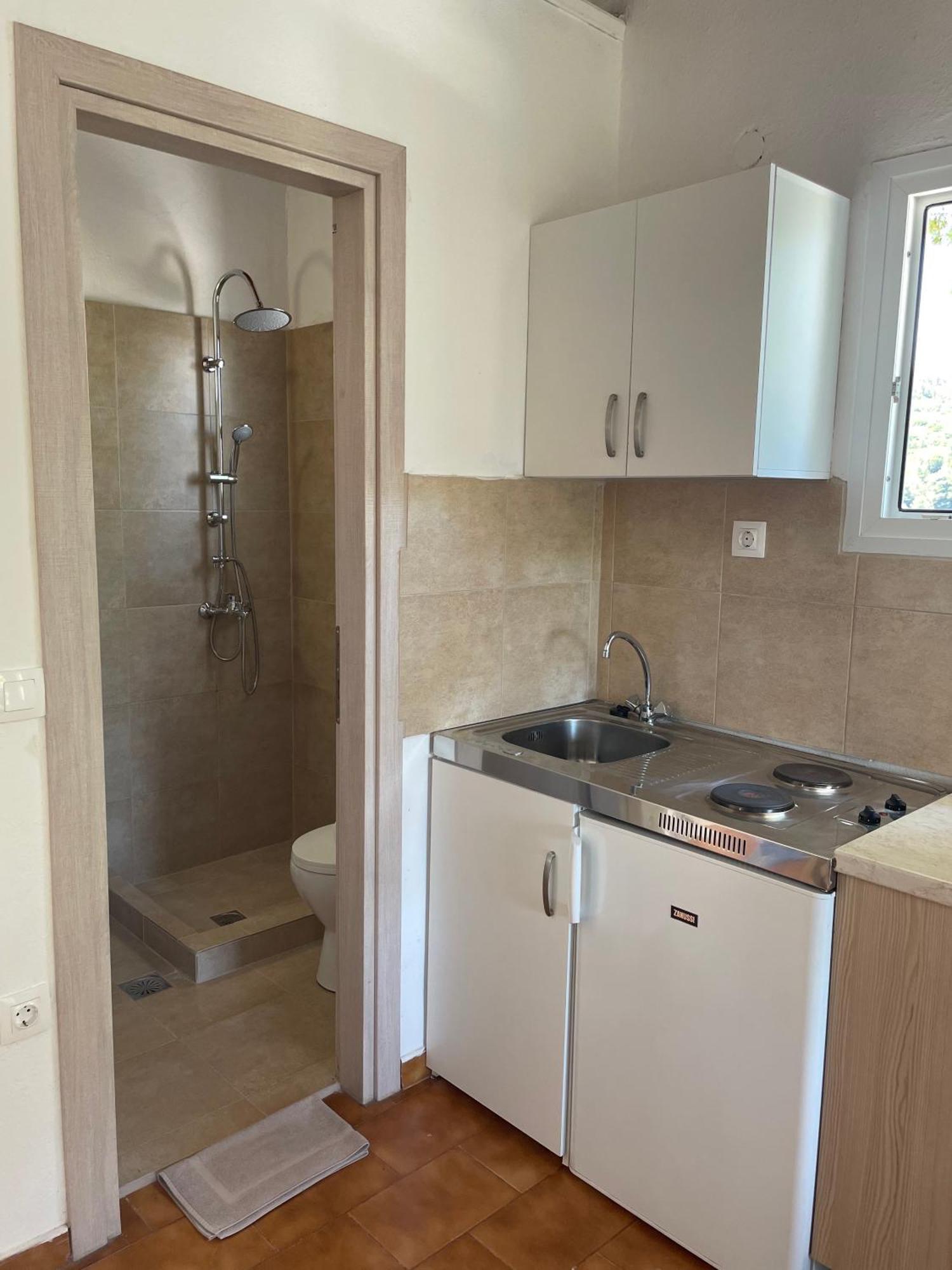 Villa Elpiniki Troulos Exteriör bild