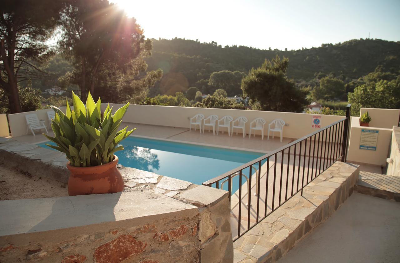 Villa Elpiniki Troulos Exteriör bild